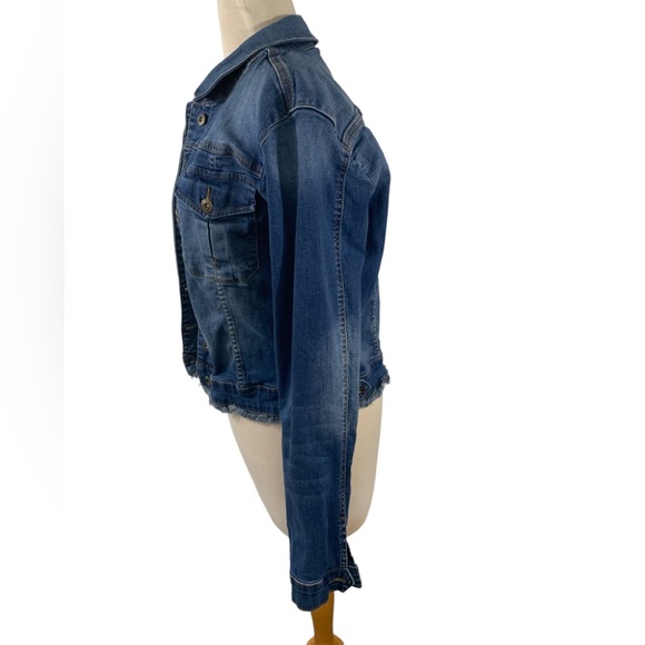 LILA RYAN Jean Jacket Dwight Style Sz L EUC Distressed Hem Button Front … - Picture 4 of 16